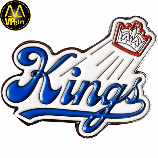 Promoción al por mayor Logotipo de emblema personalizado Moda 3D Anime Escuela de dibujos animados Esmalte duro suave Botón de metal Pin de solapa Insignia para regalo promocional